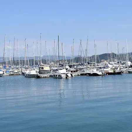 شقة Il Mare Sotto Casa - Free Parking فيزانو
